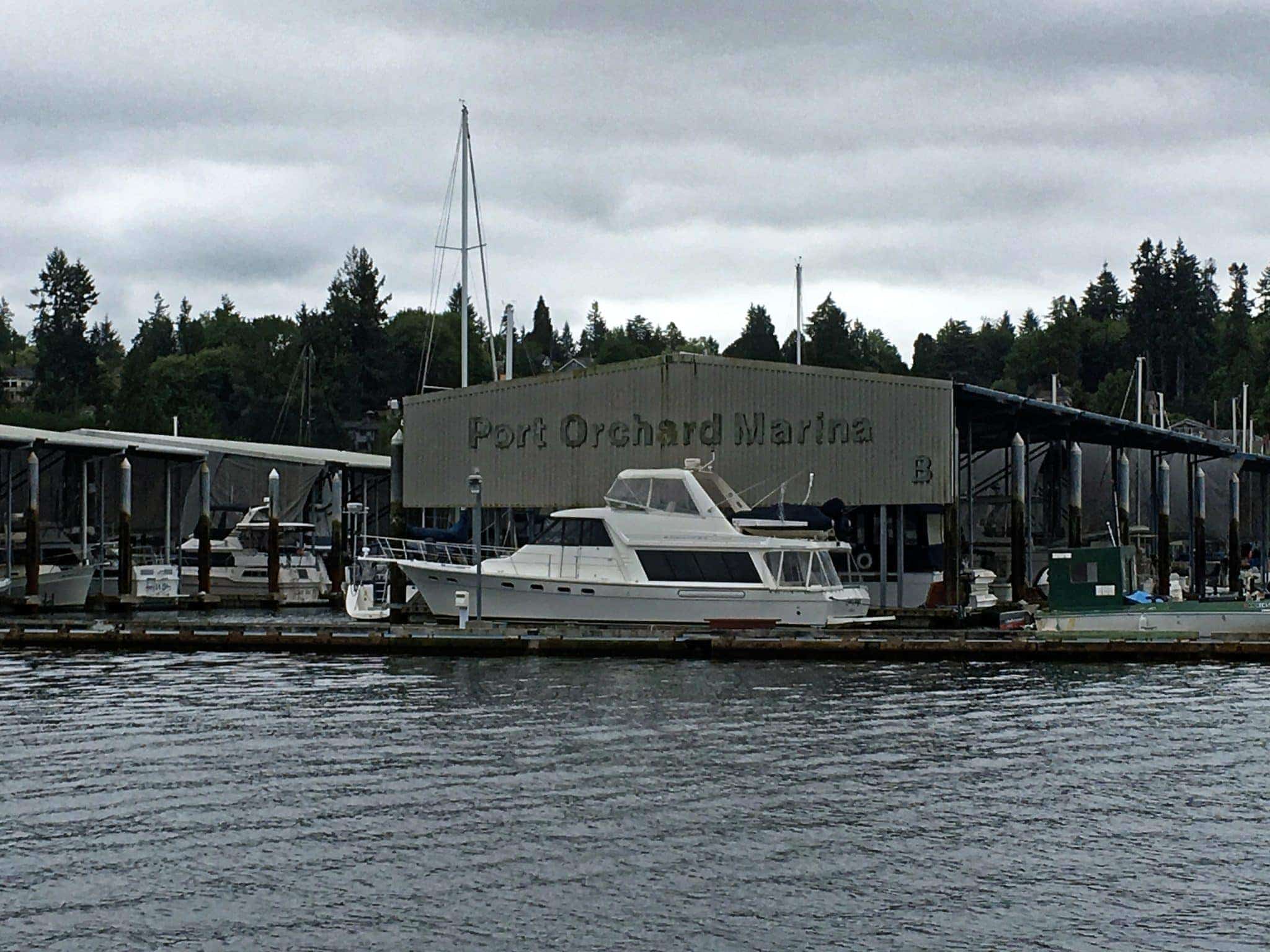 03 port orchard marina entrance sign