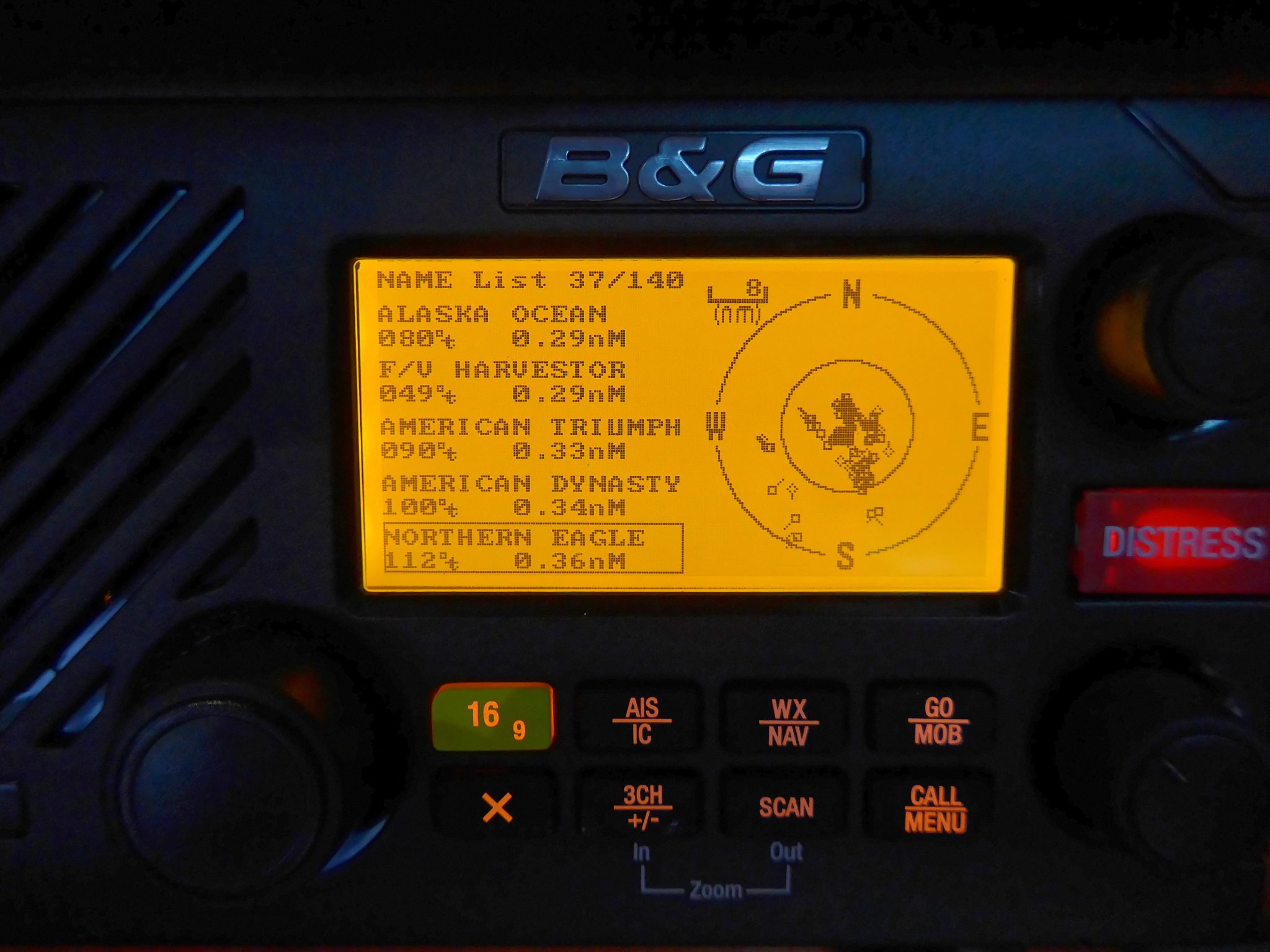 B&G V50 VHF AIS target list and map