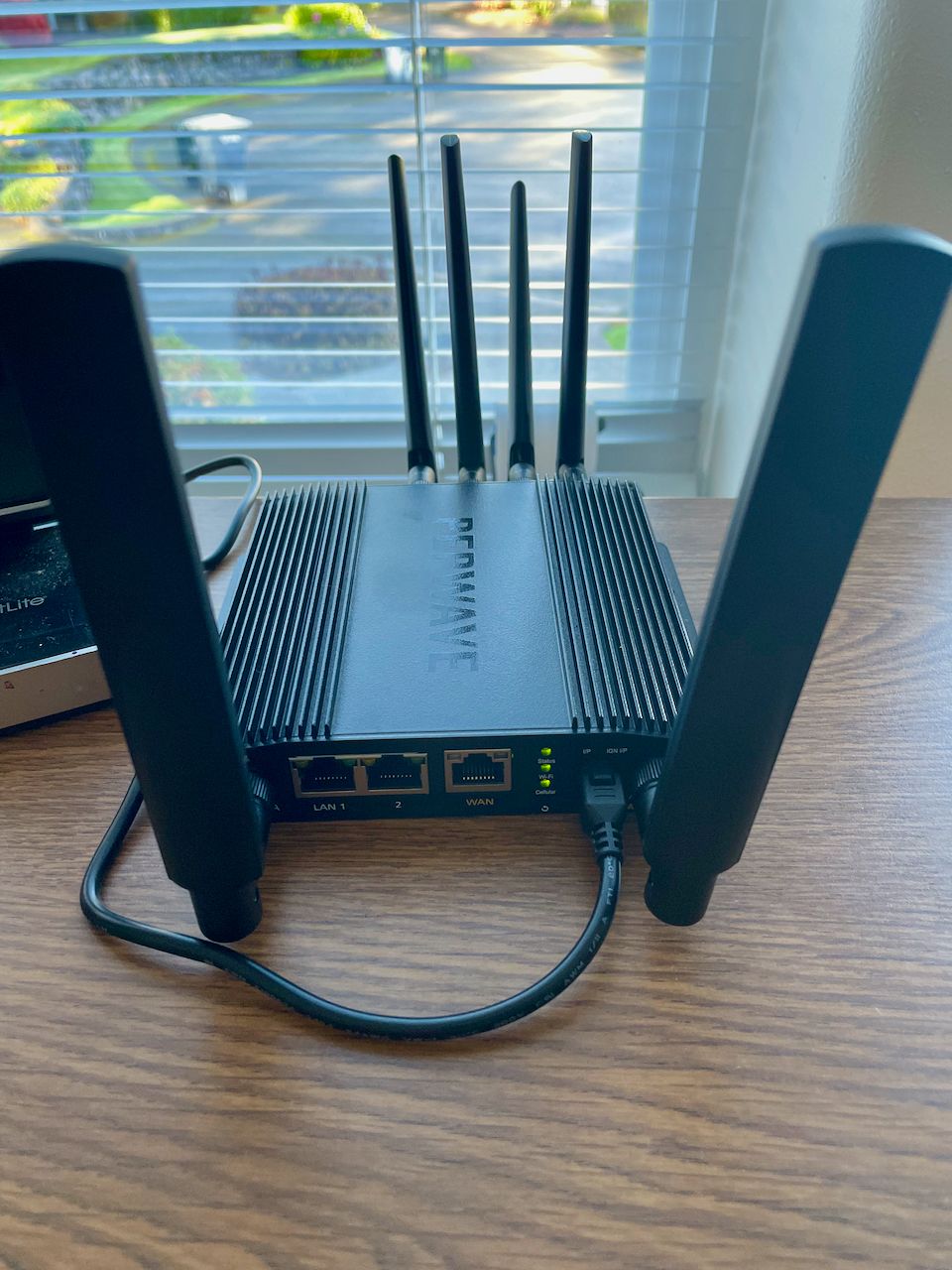 Peplink MAX-BR1-PRO-5G Cellular Router