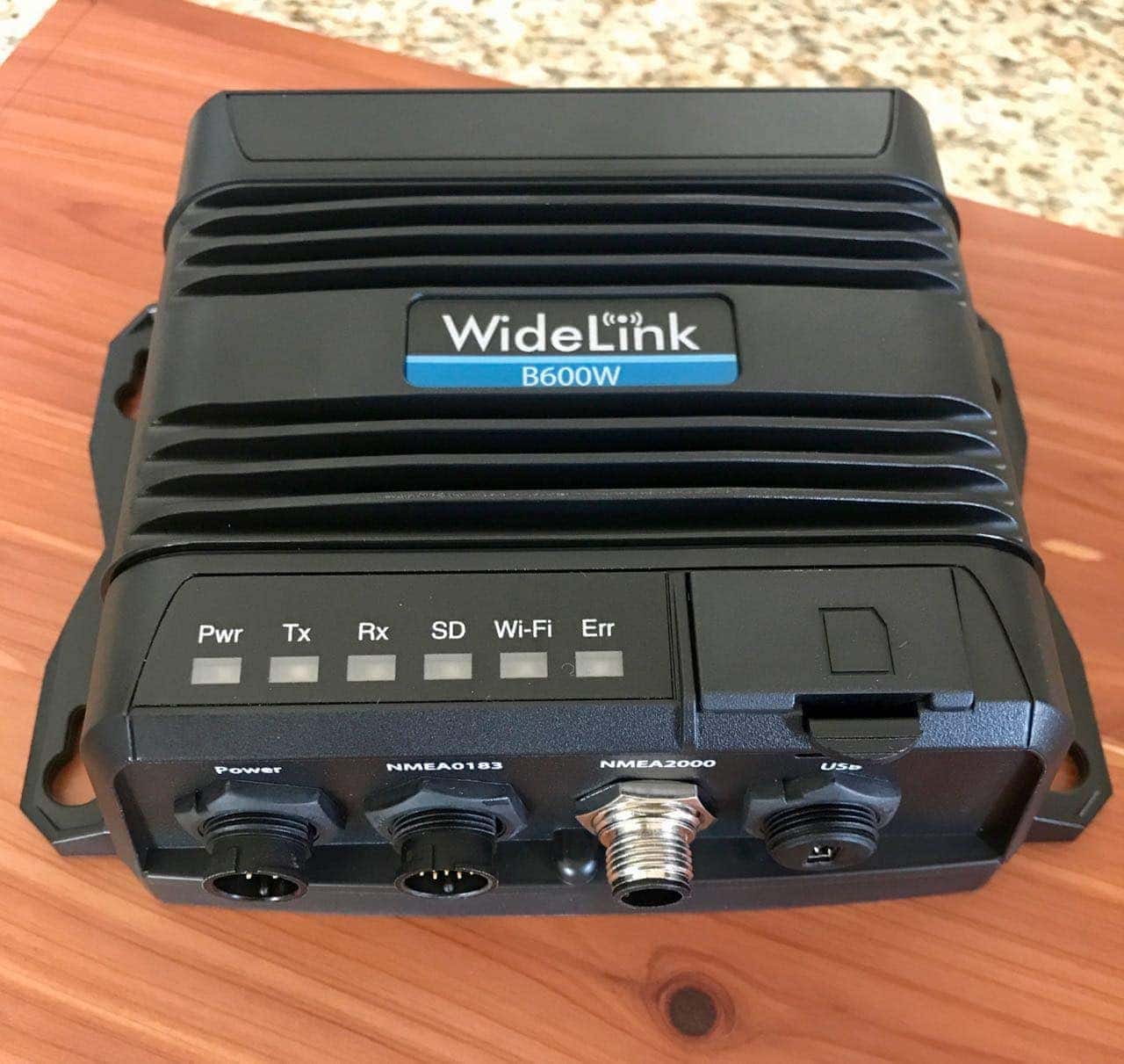 AMEC WideLink SOTDMA AIS Transponder